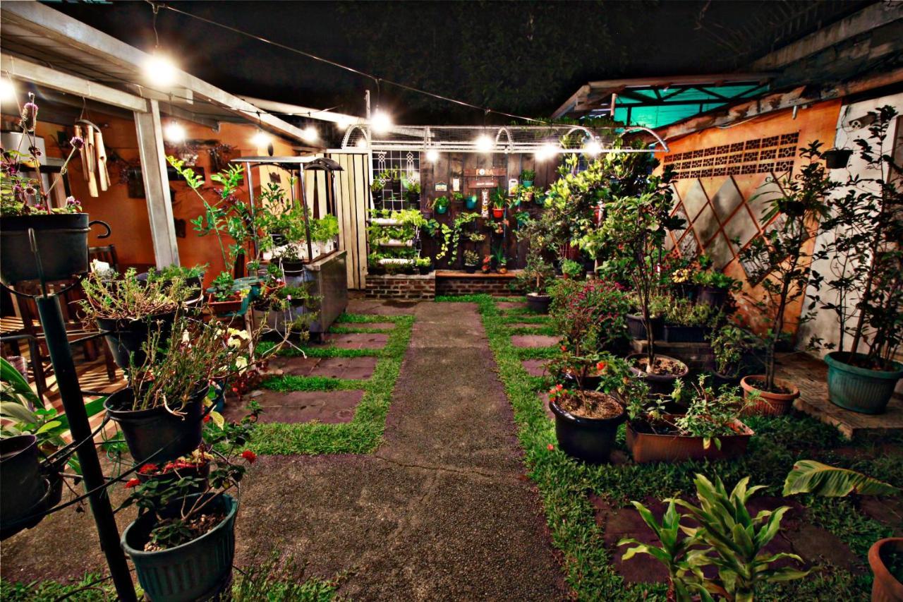Fora Guest House Taman Lingkar Bandung Eksteriør billede