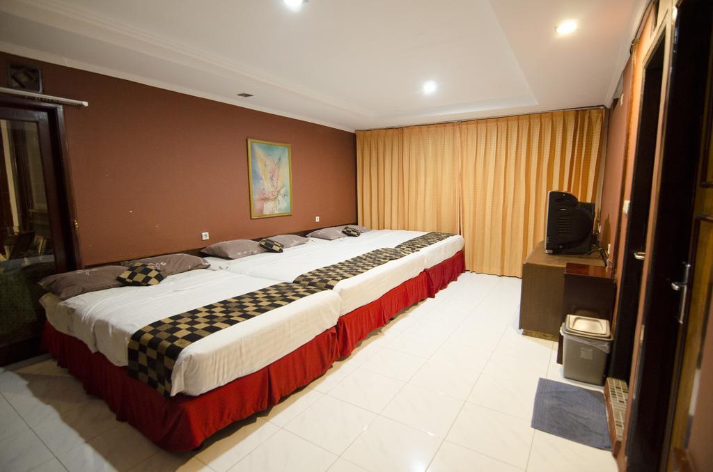 Fora Guest House Taman Lingkar Bandung Eksteriør billede