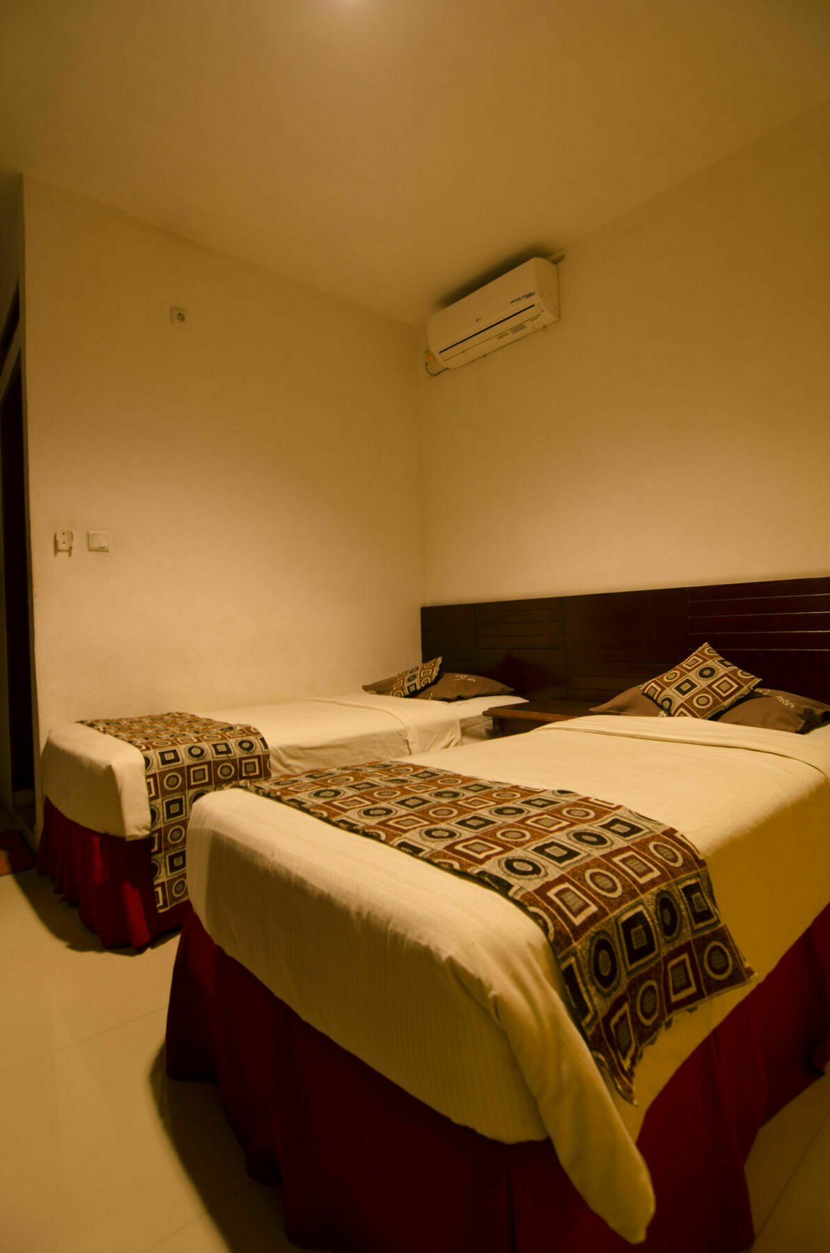 Fora Guest House Taman Lingkar Bandung Eksteriør billede