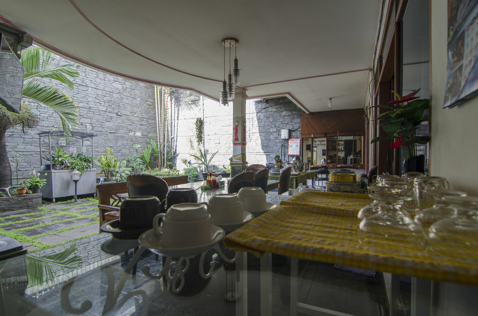 Fora Guest House Taman Lingkar Bandung Eksteriør billede